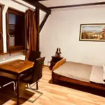 Leszczynowy Dworek Vakantieboerderij Ponikwa (Lower Silesia)