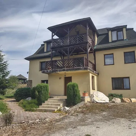 Leszczynowy Dworek Feriegård Ponikwa (Lower Silesia)