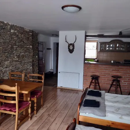 Leszczynowy Dworek Ponikwa (Lower Silesia)