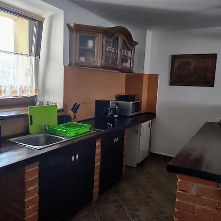 Leszczynowy Dworek Ponikwa (Lower Silesia)