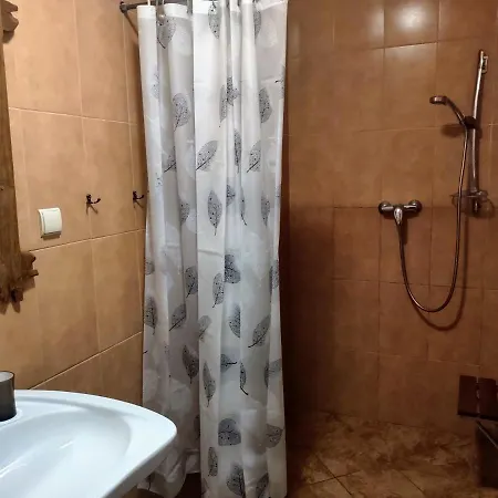 Leszczynowy Dworek Ponikwa (Lower Silesia)