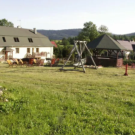 Leszczynowy Dworek Farmház *