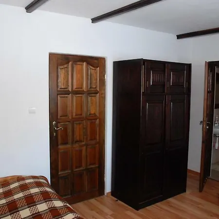 Leszczynowy Dworek Ponikwa (Lower Silesia)