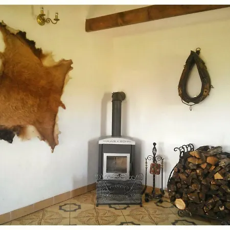 Leszczynowy Dworek Farmház *