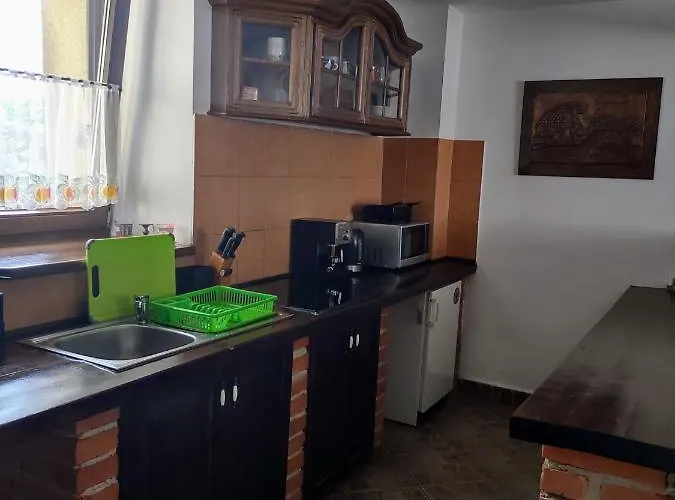 Leszczynowy Dworek Ponikwa (Lower Silesia)