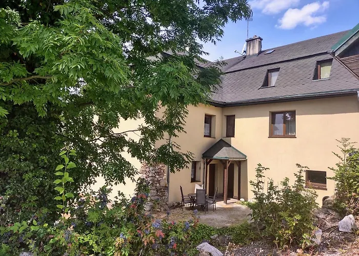 Leszczynowy Dworek Ponikwa (Lower Silesia)