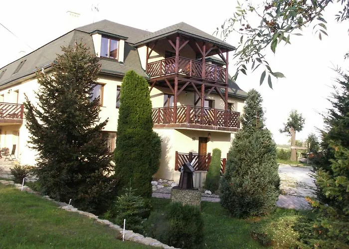 Leszczynowy Dworek Ponikwa (Lower Silesia)