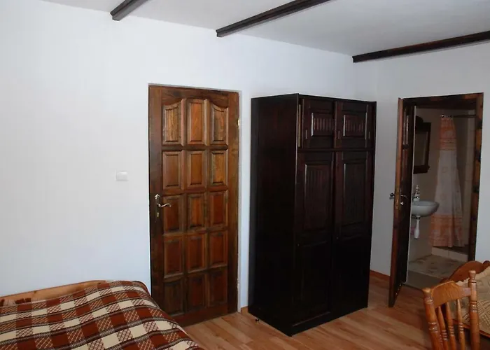 Leszczynowy Dworek Ponikwa (Lower Silesia)