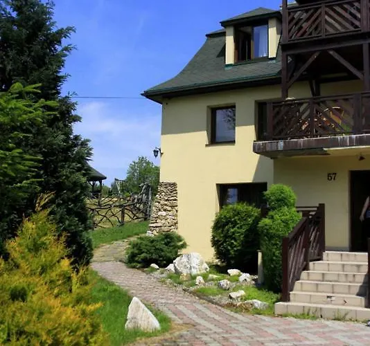 Leszczynowy Dworek * Ponikwa (Lower Silesia)