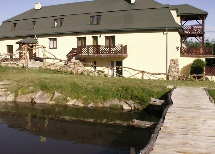 Leszczynowy Dworek Ponikwa (Lower Silesia)