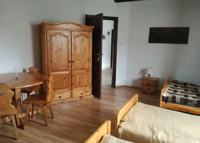 Leszczynowy Dworek בית חווה *